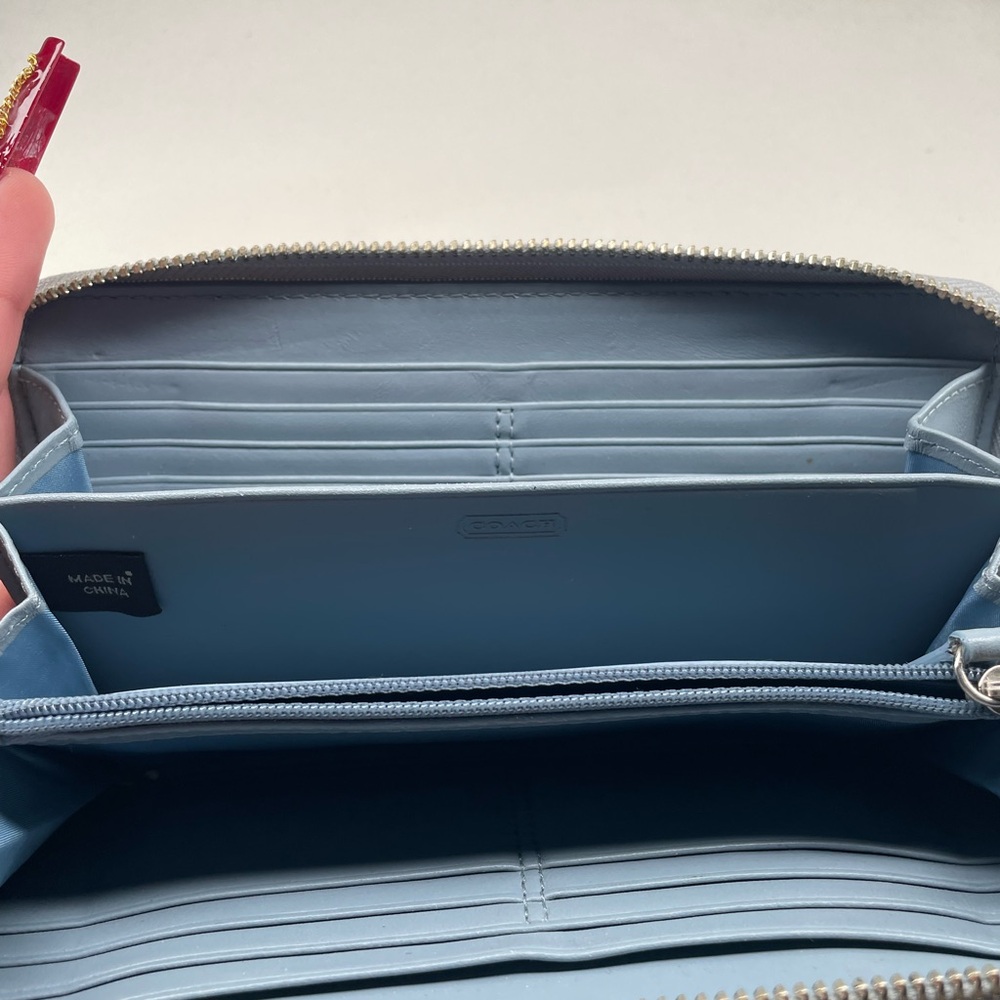 Coach leather zip wallet - Picture 9 of 10